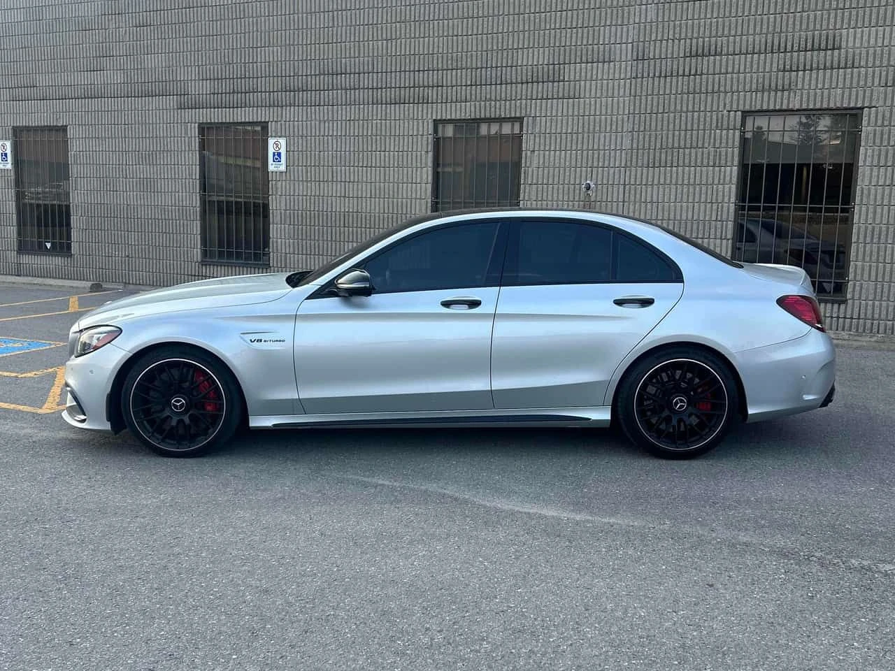 Mercedes-Benz C 43 AMG * 63 S * АВТОКРЕДИТ БЕЗ ПЪРВОНАЧАЛНА ВНОСКА* , снимка 2 - Автомобили и джипове - 55427235
