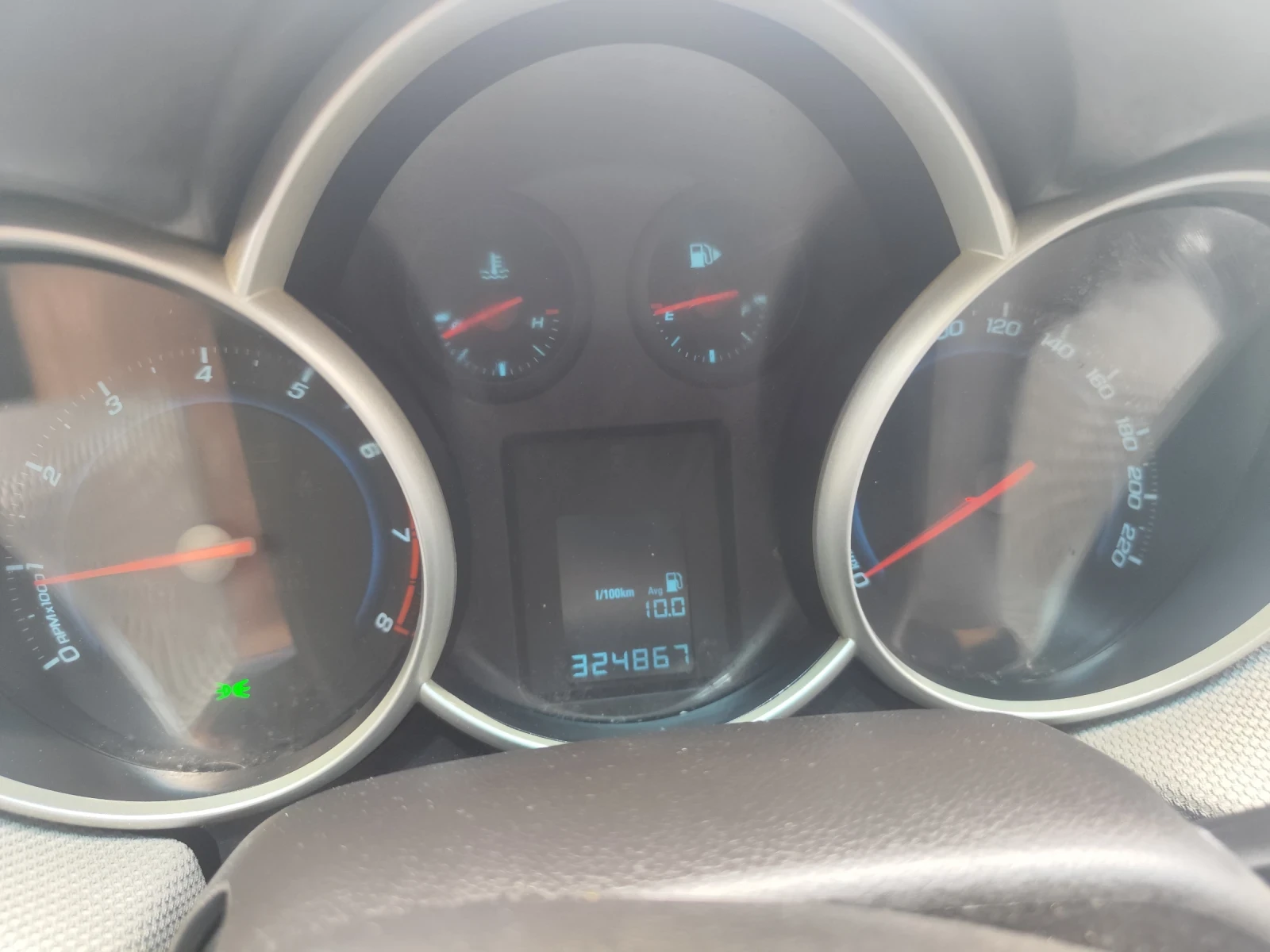 Chevrolet Cruze 1.8, снимка 10 - Автомобили и джипове - 55586064