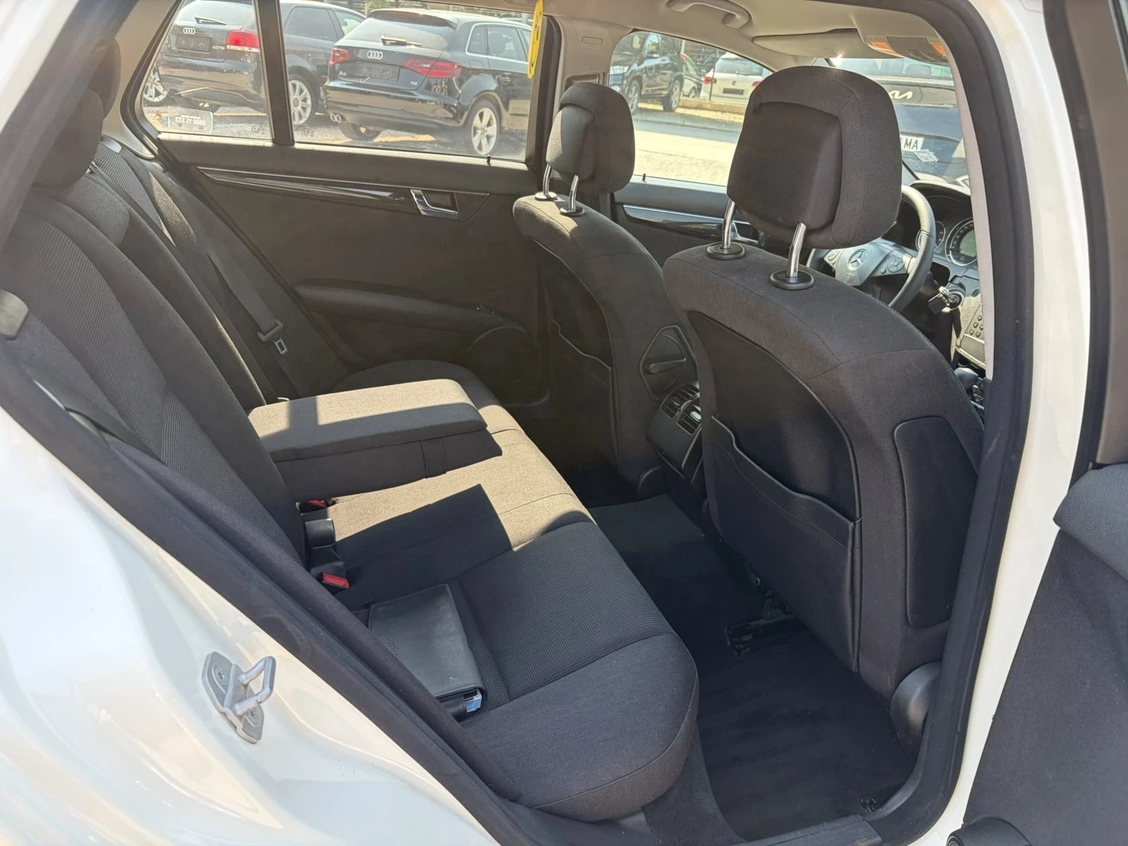 Mercedes-Benz C 200 CDi, снимка 12 - Автомобили и джипове - 55606496