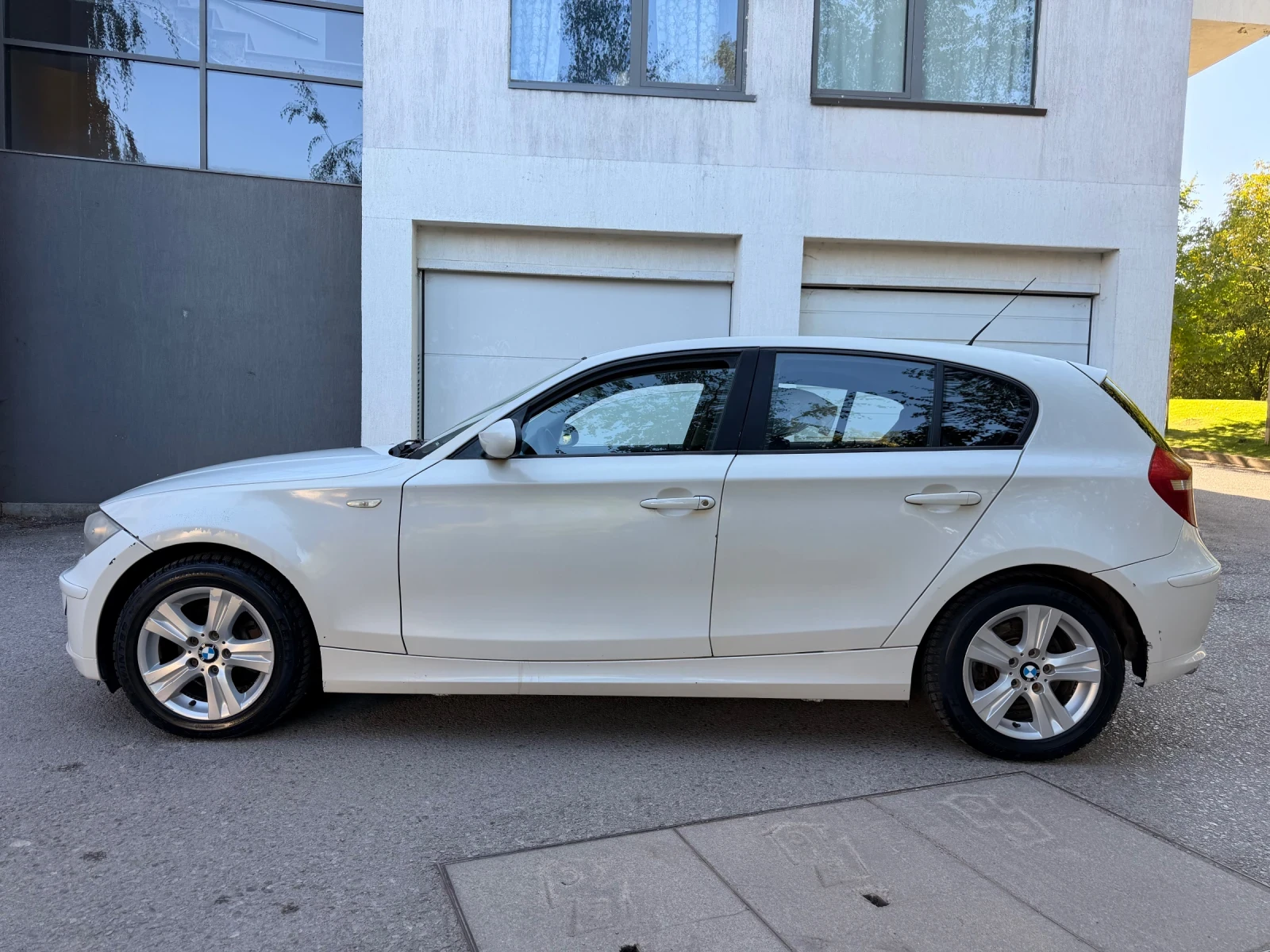 BMW 118 d, снимка 4 - Автомобили и джипове - 56325575