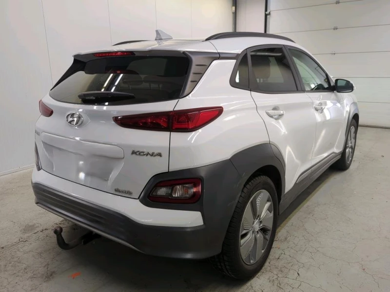 Hyundai Kona 64kWh, снимка 4 - Автомобили и джипове - 48995589