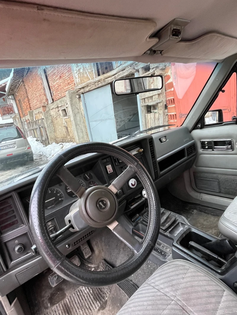 Jeep Cherokee, снимка 10 - Автомобили и джипове - 49143549