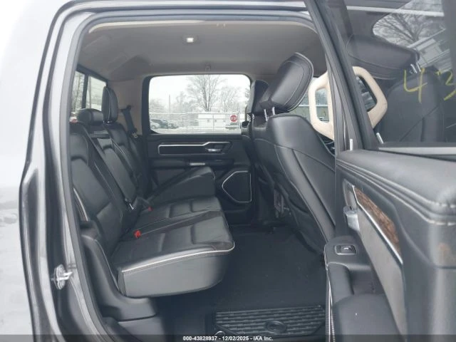 Dodge RAM 1500 LARAMIE 5.7 HEMI 4X4, снимка 11 - Автомобили и джипове - 52837431