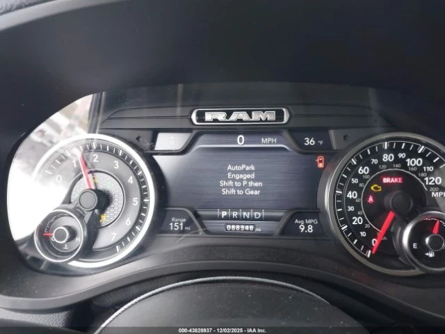 Dodge RAM 1500 LARAMIE 5.7 HEMI 4X4, снимка 10 - Автомобили и джипове - 52837431