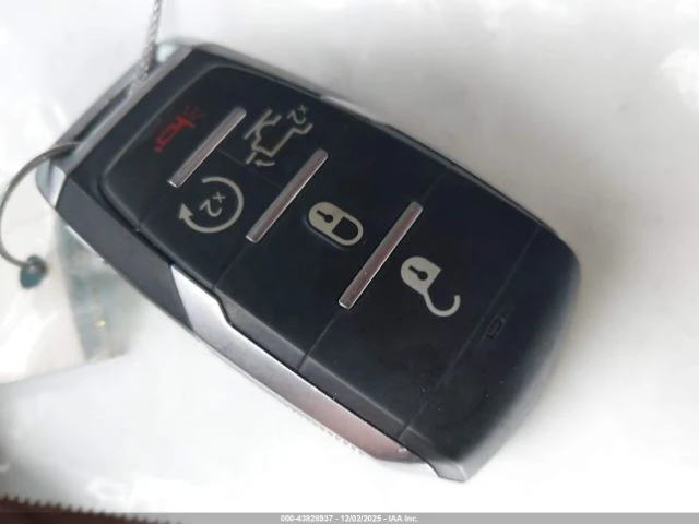 Dodge RAM 1500 LARAMIE 5.7 HEMI 4X4, снимка 14 - Автомобили и джипове - 52837431