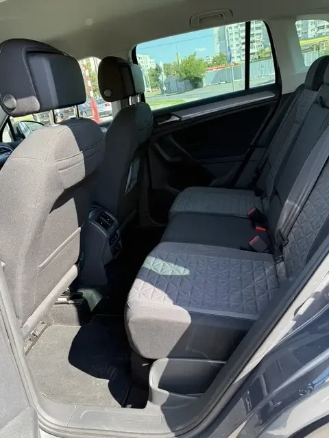 VW Tiguan Facelift, Сервизна история, Перфектен, снимка 11 - Автомобили и джипове - 56150537