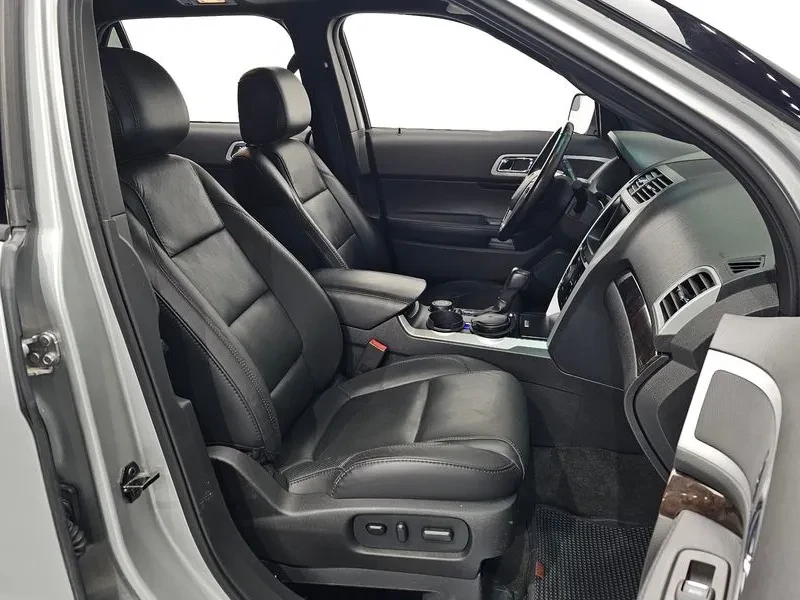 Ford Explorer 3.5 AWD - САМО 30% АВАНС, снимка 11 - Автомобили и джипове - 56368582