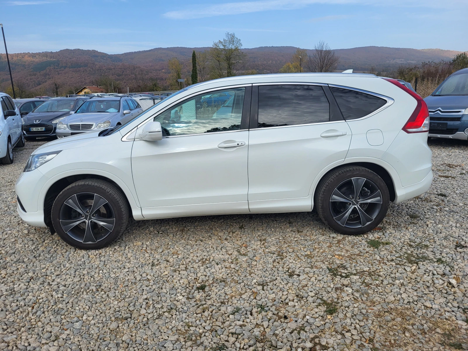 Honda Cr-v 150* AC* PANO* CAM* XENON* КОЖА-4WD - изображение 2