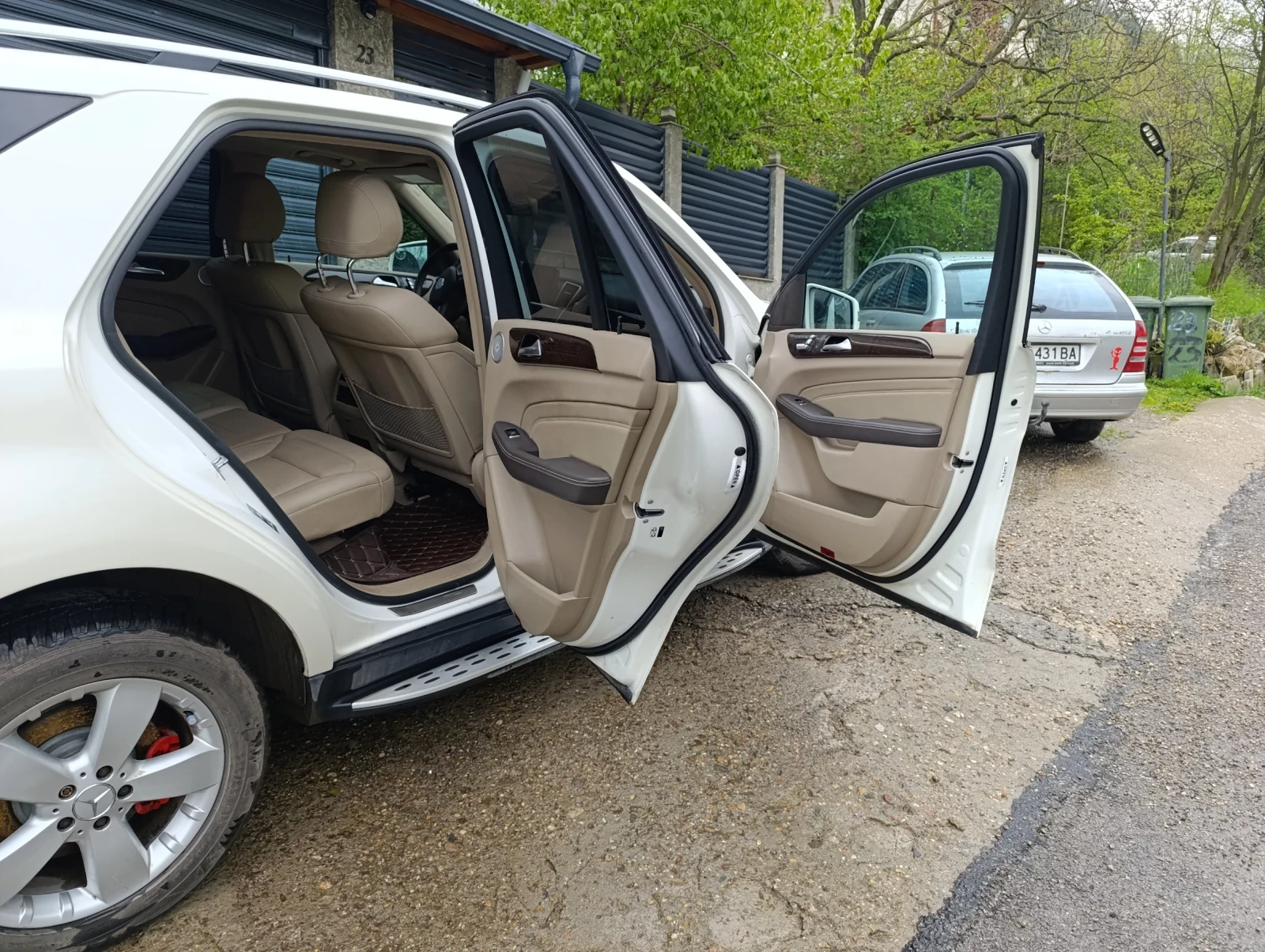 Mercedes-Benz ML 350 Blueteck  - изображение 10