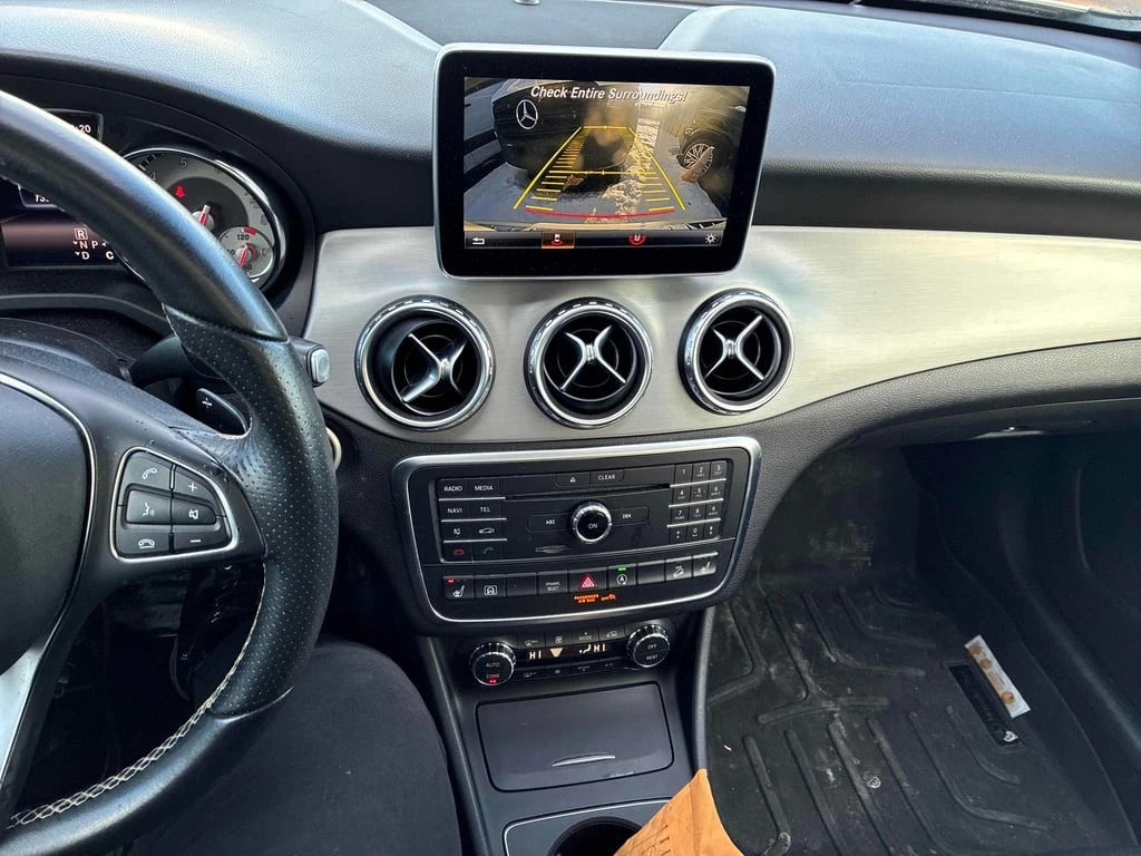 Mercedes-Benz GLA 250 * CARFAX * БЕЗ ПЪРВОНАЧАЛНА ВНОСКА - изображение 9