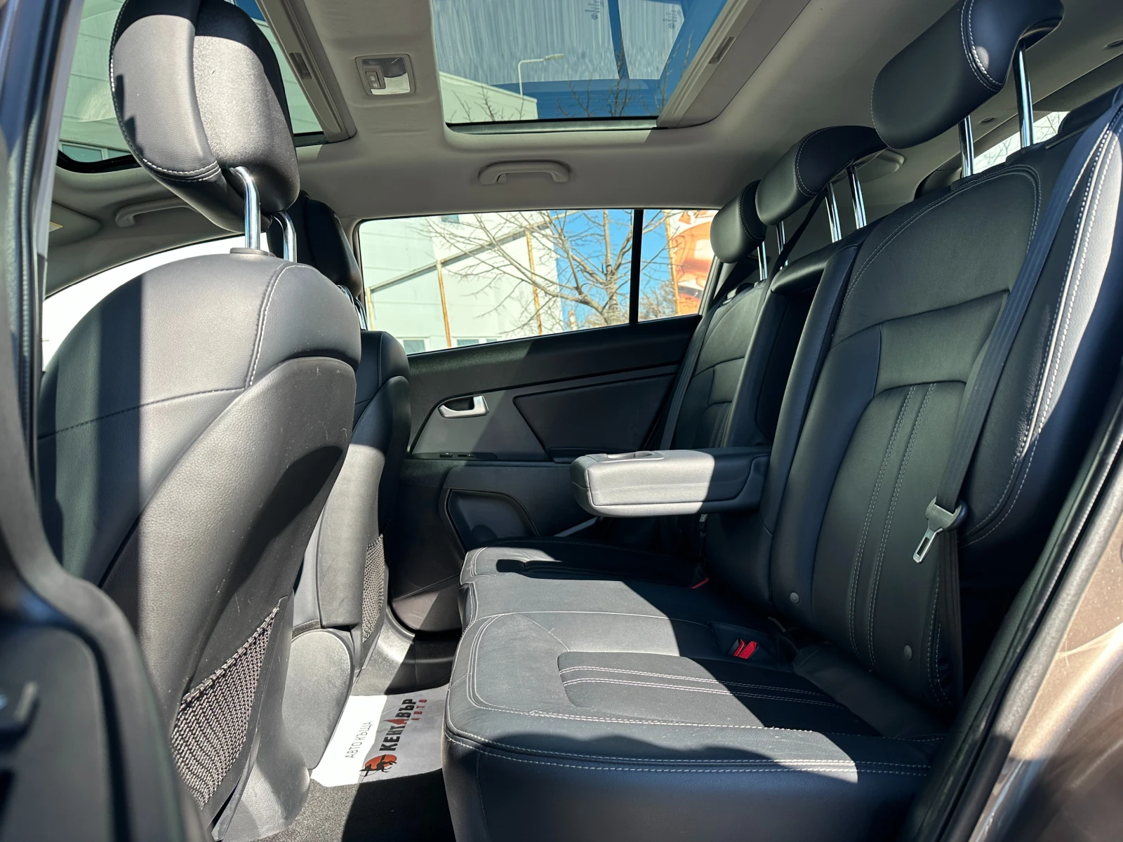 Kia Sportage Авт-4х4-ГЕРМАНИЯ 110000хкм!!!, снимка 9 - Автомобили и джипове - 53720615