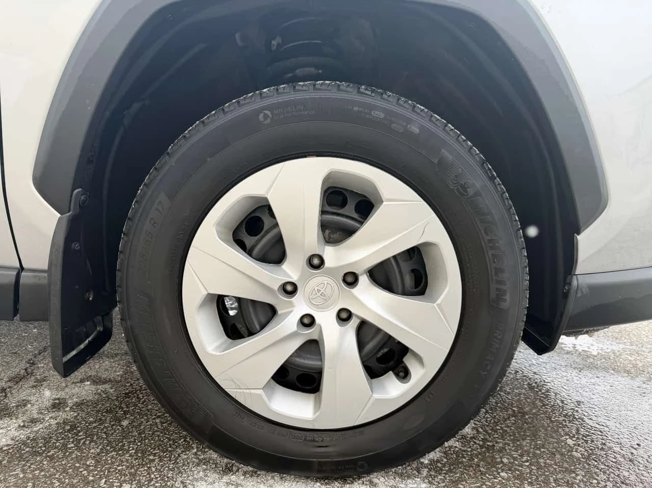 Toyota Rav4 * LE AWD * CARFAX * Подгрев * Два ключа * , снимка 9 - Автомобили и джипове - 53885485