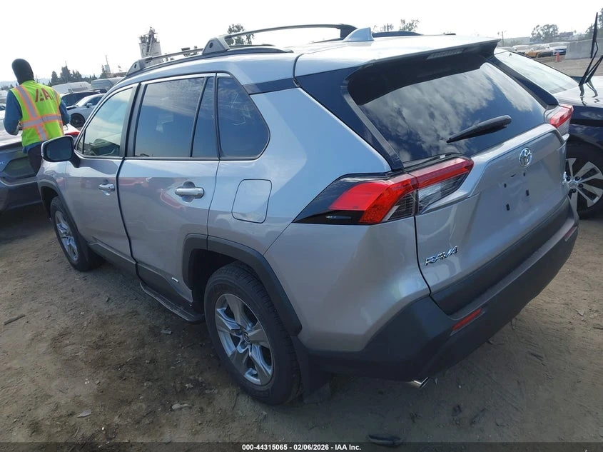 Toyota Rav4 * Hybrid* Le* , снимка 3 - Автомобили и джипове - 54022593