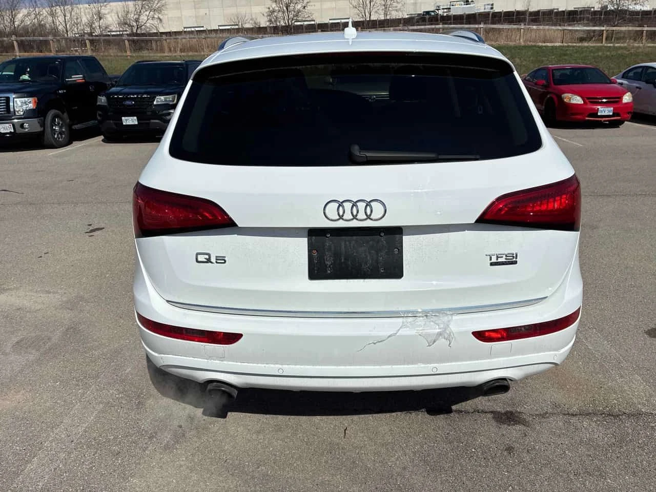 Audi Q5 * 2.0T Progressiv * CARFAX * ЦЕНА ДО БГ, снимка 4 - Автомобили и джипове - 54142957