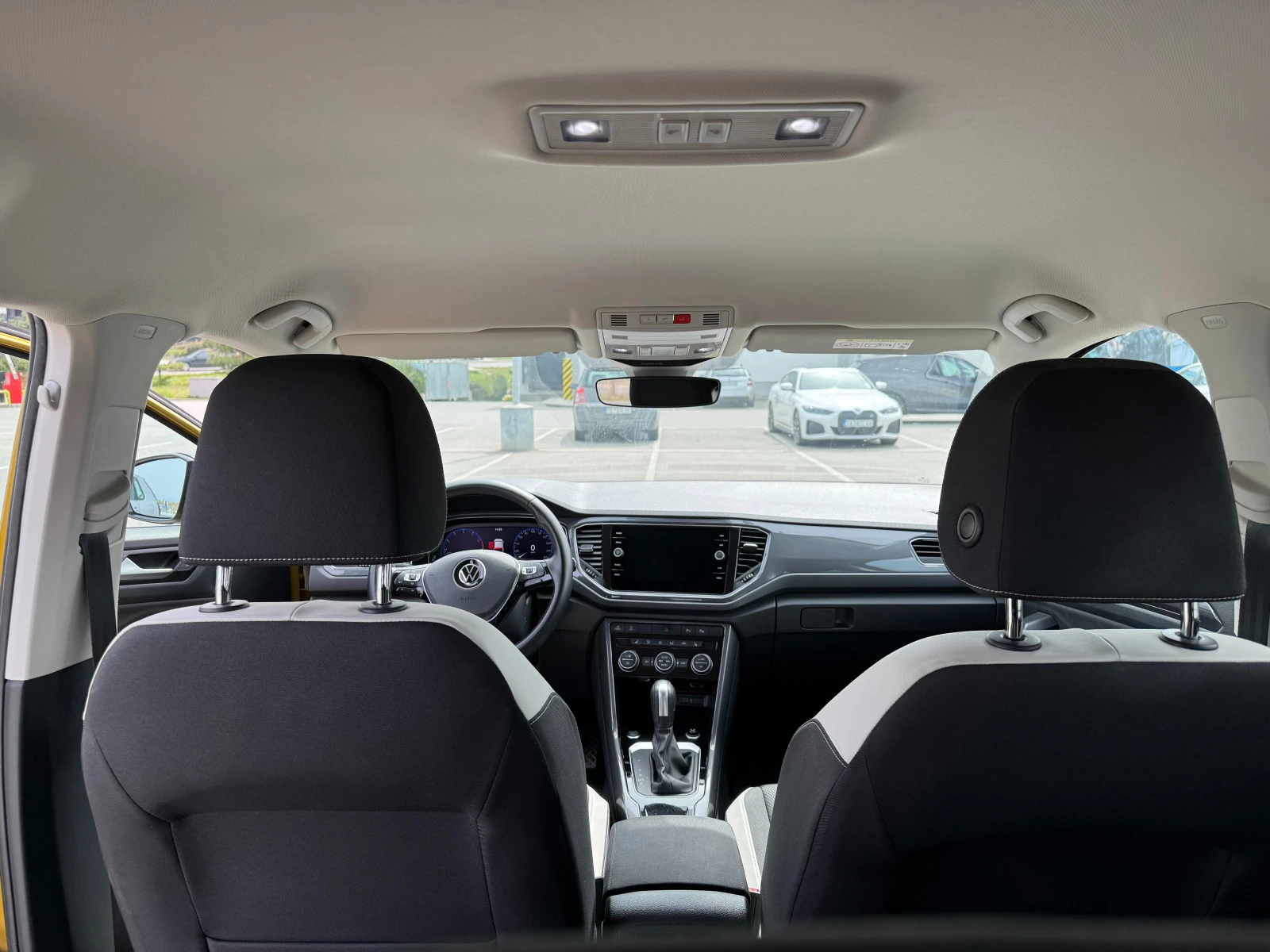 VW T-Roc, снимка 13 - Автомобили и джипове - 54221674