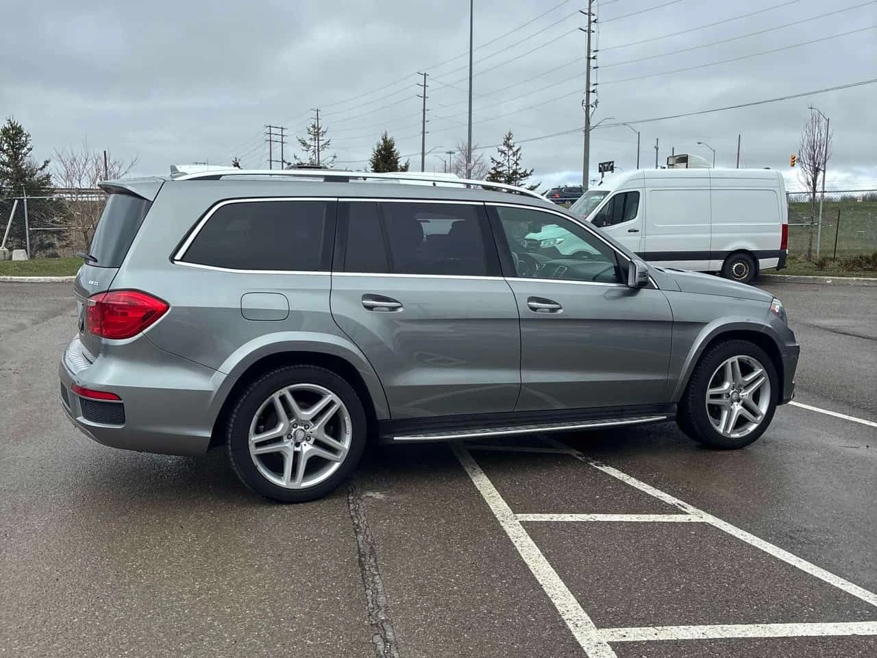 Mercedes-Benz GL 350 BlueTEC/ПАНОРАМА/360/ПРЕДСТАВИТЕЛСТВО НА MERCEDES, снимка 3 - Автомобили и джипове - 54229926