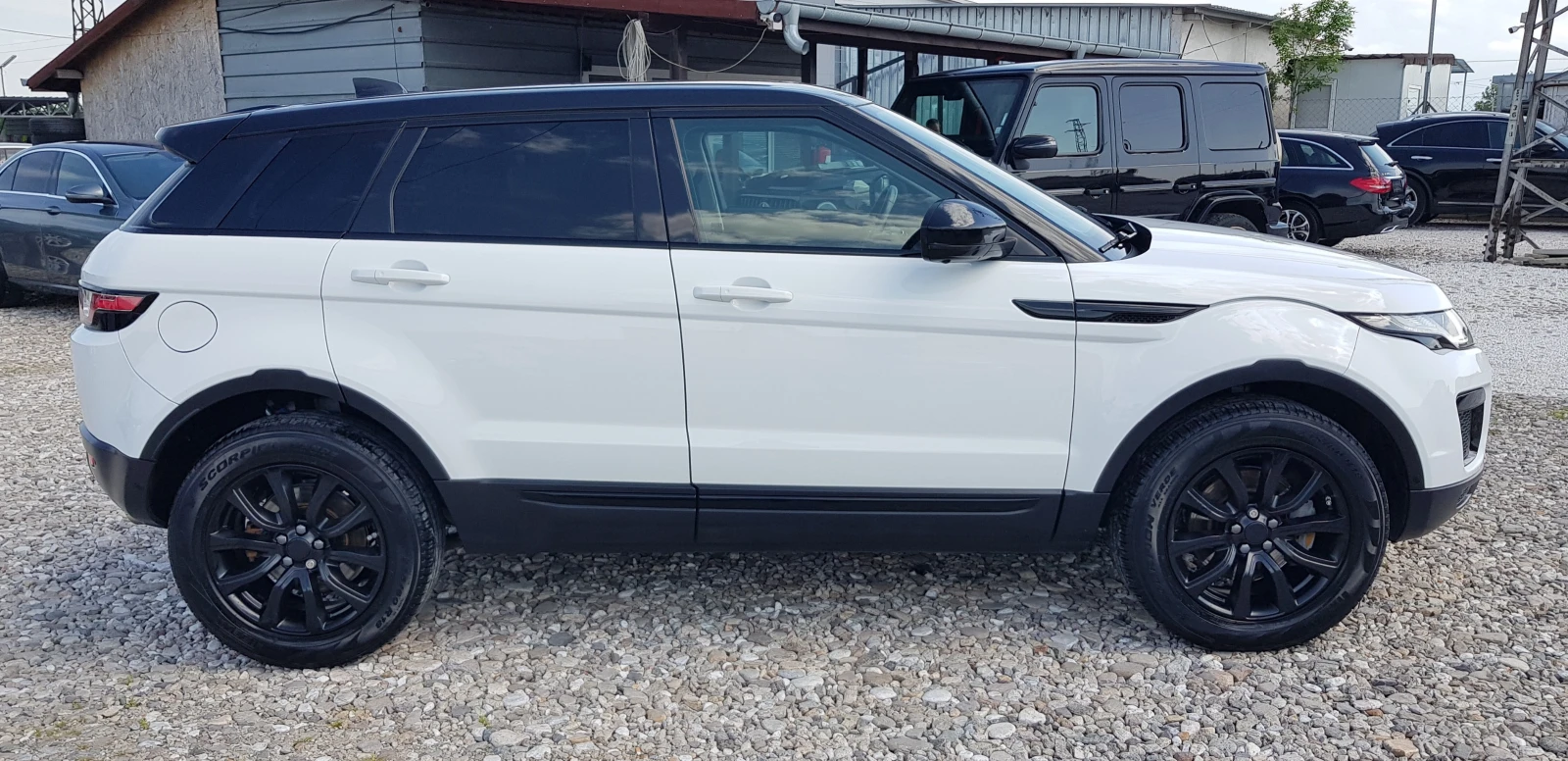 Land Rover Range Rover Evoque FACELIFT/MERIDIAN/360 КАМЕРИ/БИ-КОЛОР, снимка 4 - Автомобили и джипове - 54508882