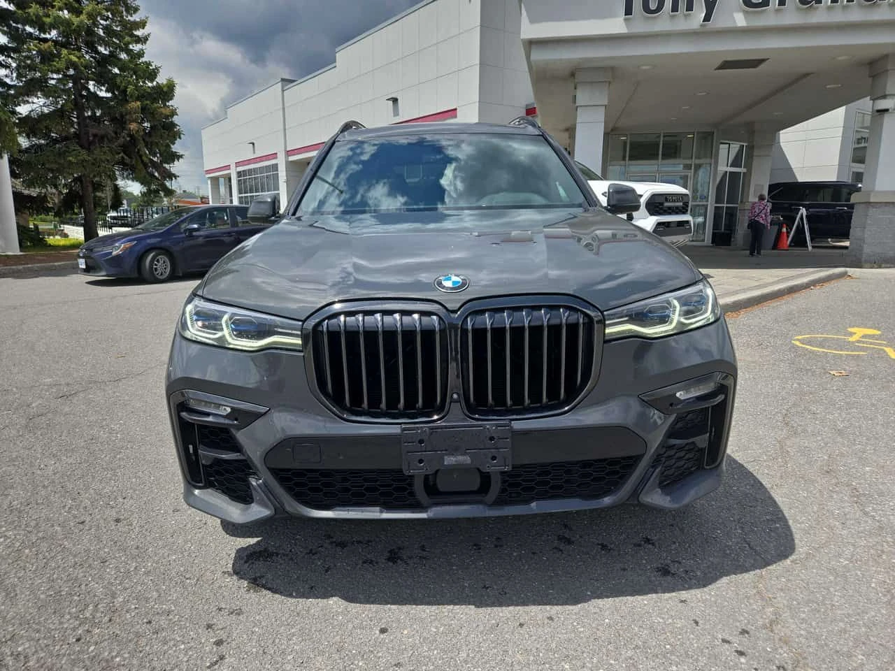 BMW X7 | DISTRONIC | 360 | ЛАЗЕРИ | HUD | , снимка 6 - Автомобили и джипове - 54611731