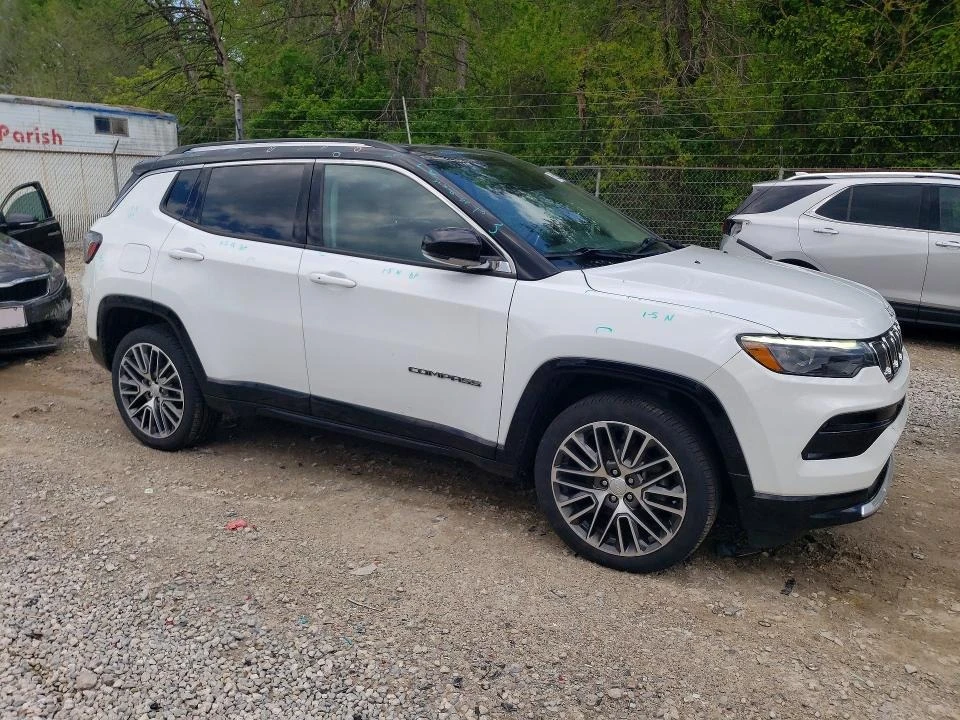 Jeep Compass, снимка 4 - Автомобили и джипове - 54657855