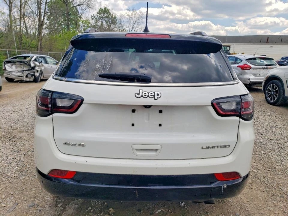 Jeep Compass, снимка 6 - Автомобили и джипове - 54657855