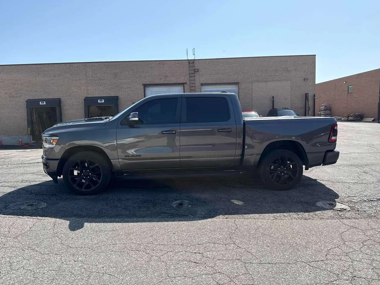 Dodge RAM 1500 * Sport * CARFAX * ЦЕНА ДО БГ, снимка 2 - Автомобили и джипове - 55259828