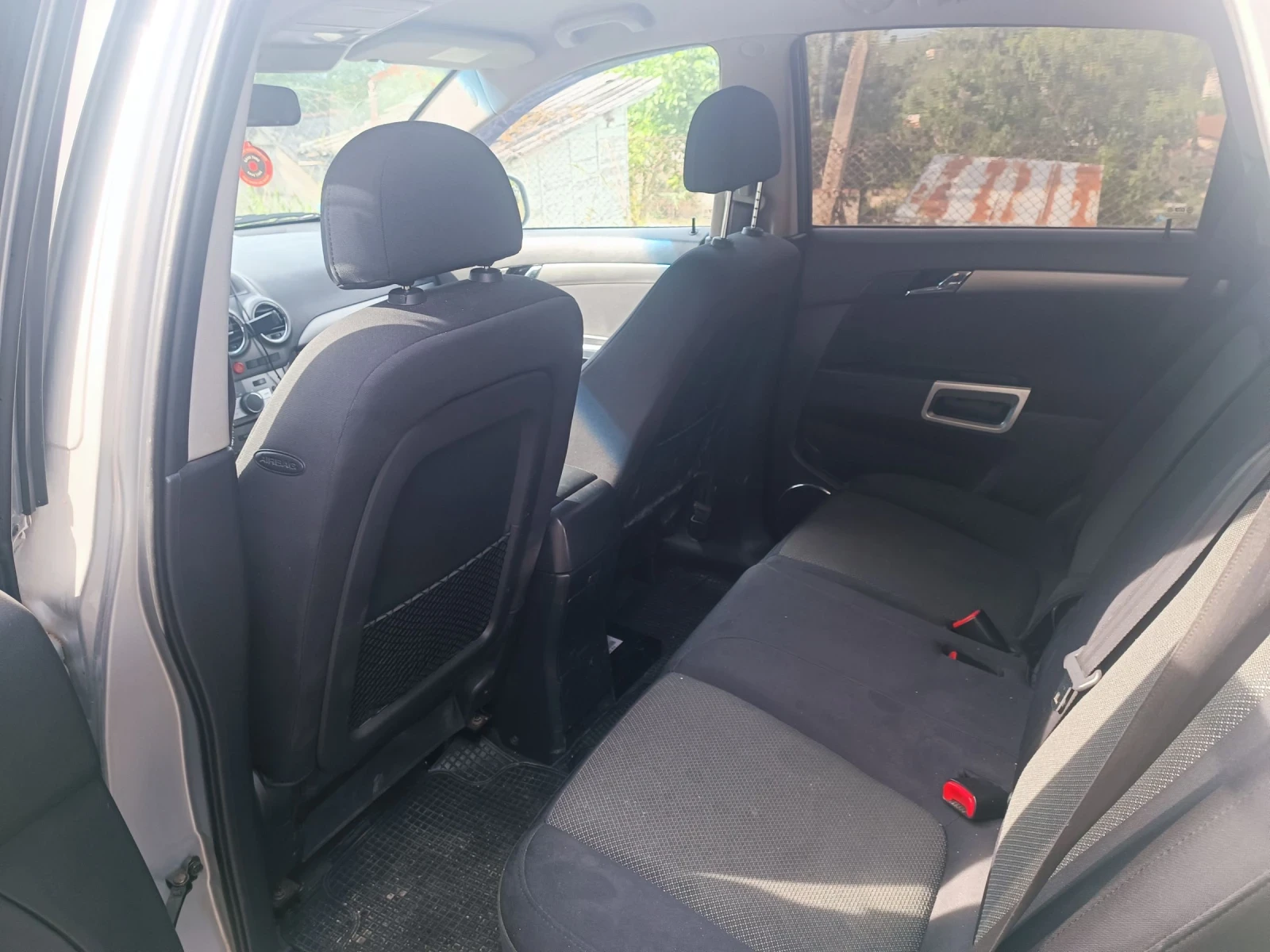 Opel Antara 2.4i 4x4, снимка 11 - Автомобили и джипове - 55413153
