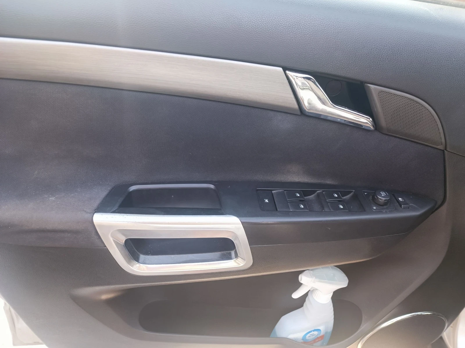Opel Antara 2.4i 4x4, снимка 15 - Автомобили и джипове - 55413153