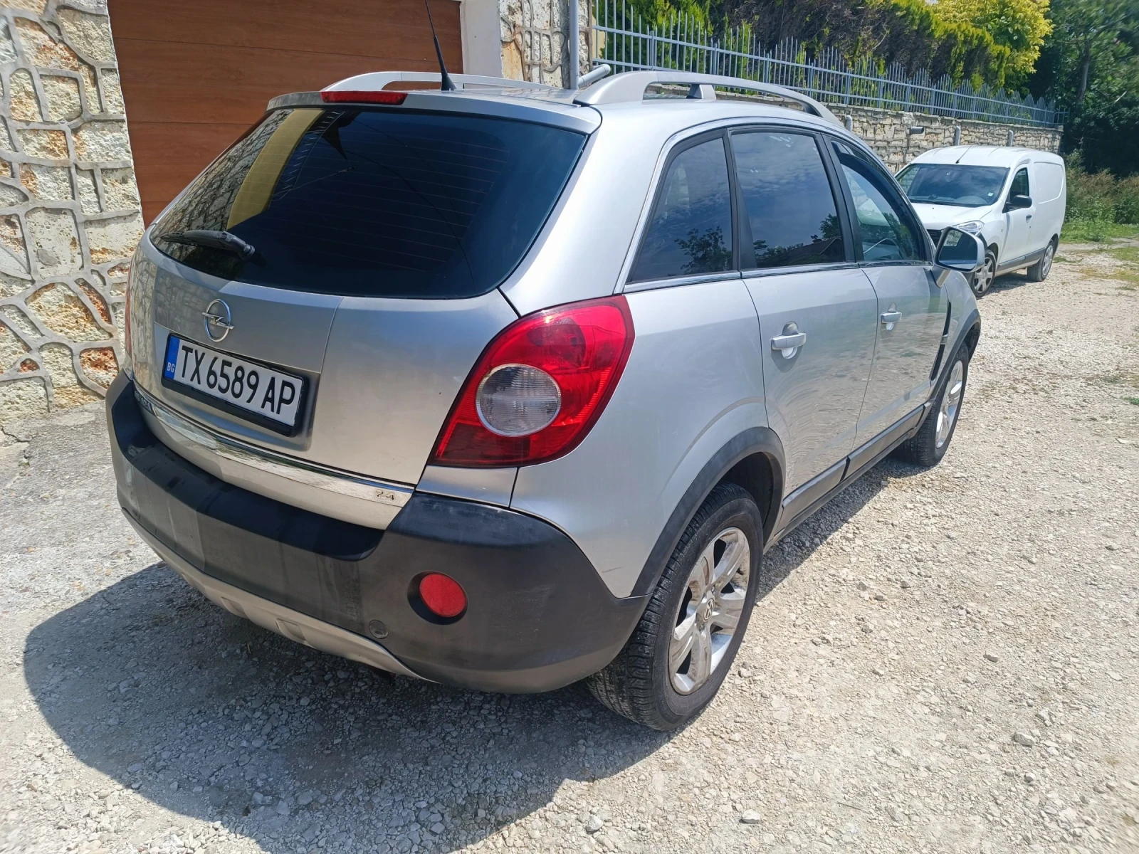 Opel Antara 2.4i 4x4, снимка 6 - Автомобили и джипове - 55413153