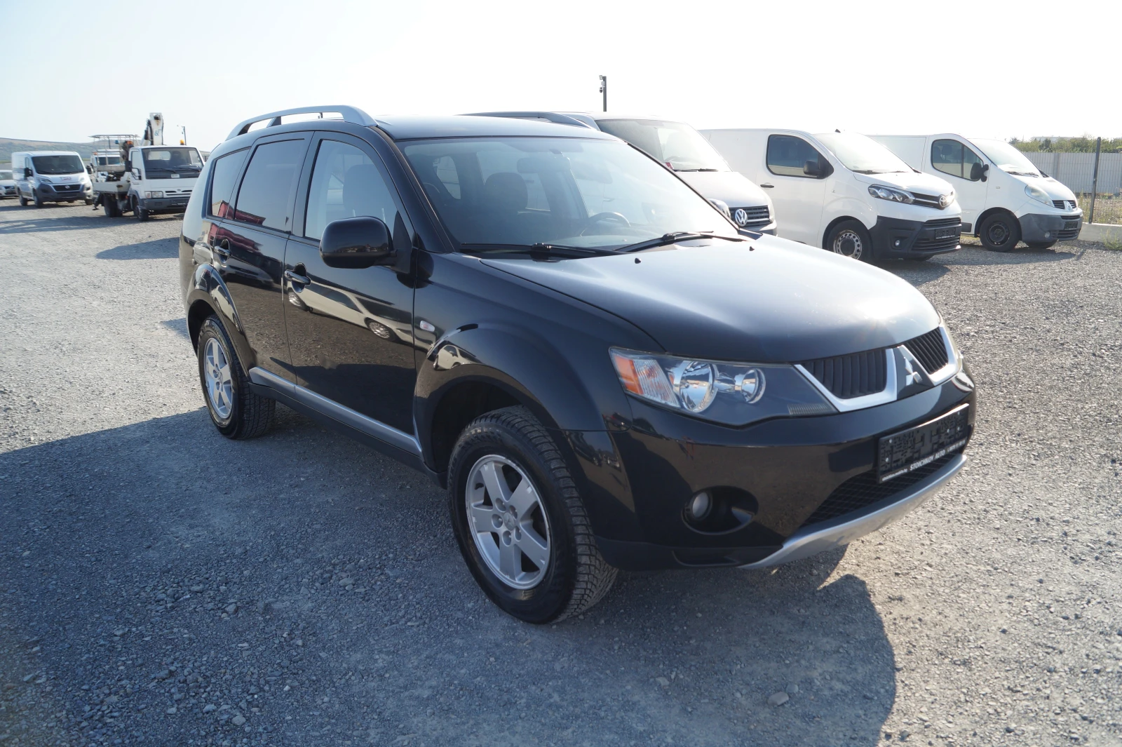 Mitsubishi Outlander 2.4i, снимка 3 - Автомобили и джипове - 55910591