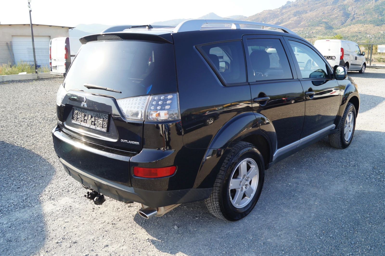 Mitsubishi Outlander 2.4i, снимка 5 - Автомобили и джипове - 55910591