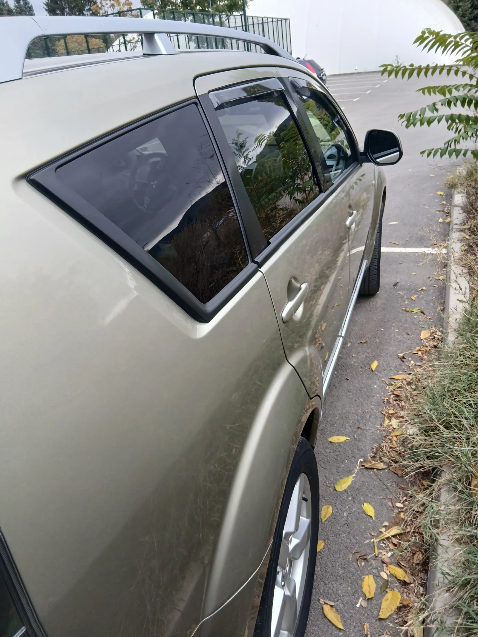 Mitsubishi Outlander, снимка 8 - Автомобили и джипове - 56581159
