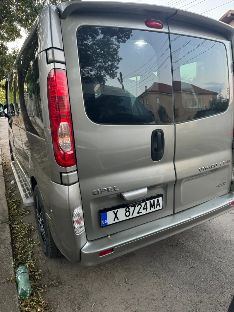 Opel Vivaro, снимка 3 - Бусове и автобуси - 48419790