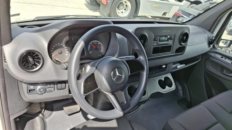 Mercedes-Benz Sprinter 311 4x2 EQ, снимка 9 - Бусове и автобуси - 50032368