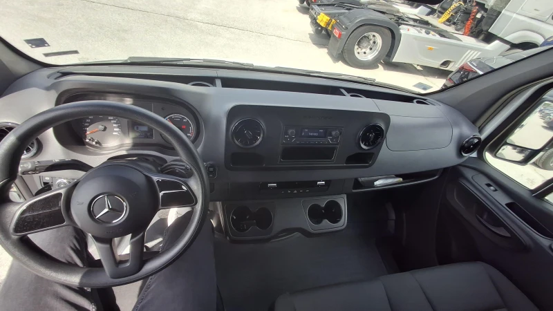 Mercedes-Benz Sprinter 311 4x2 EQ, снимка 10 - Бусове и автобуси - 50032368