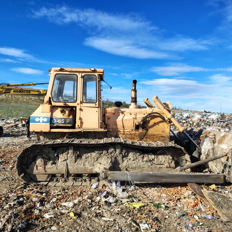 Булдозер Komatsu D65, снимка 6 - Индустриална техника - 52554514