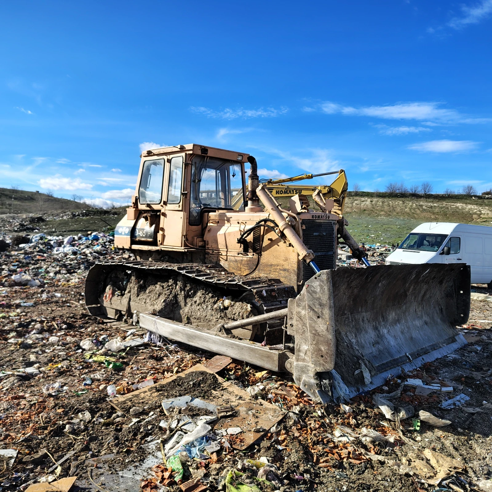 Булдозер Komatsu D65 - изображение 4