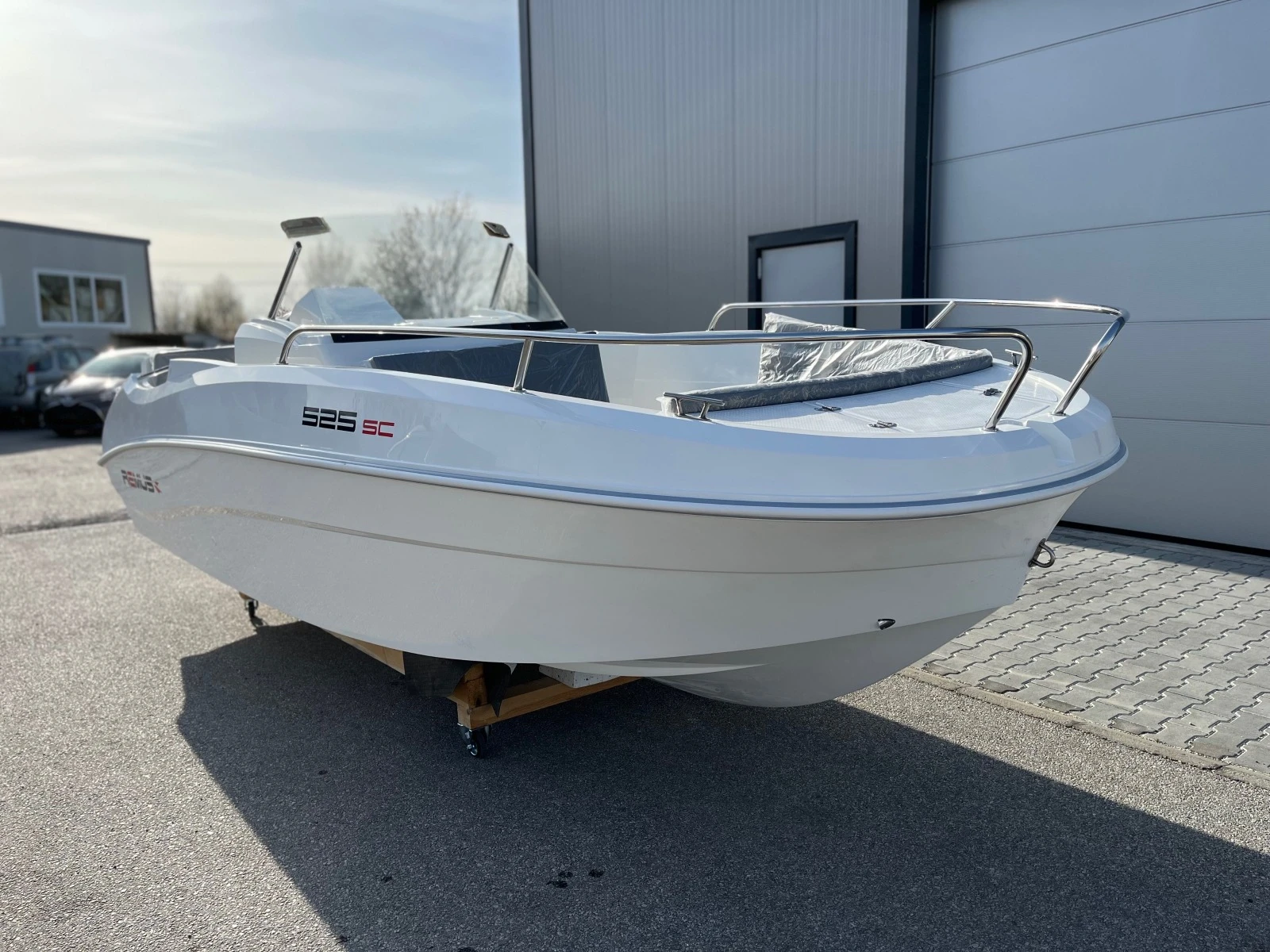 Лодка Remus 525 SC Open - изображение 10