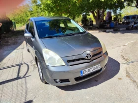 Toyota Corolla verso, снимка 13