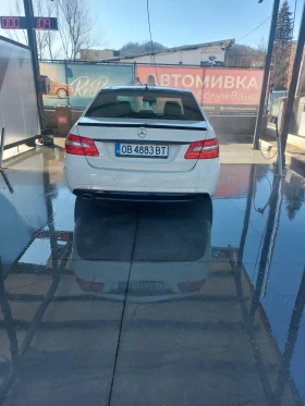Mercedes-Benz E 250, снимка 5 - Автомобили и джипове - 53658396