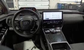 Toyota bZ4X 2025 LE FWD* 71.4KW* Дистроник* Подгрев* Без инцид | Auto.bg — изображение 12