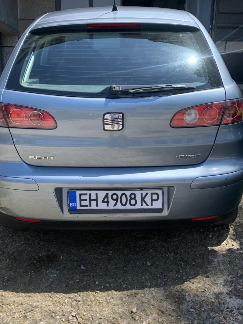 Seat Ibiza, снимка 2 - Автомобили и джипове - 46247648