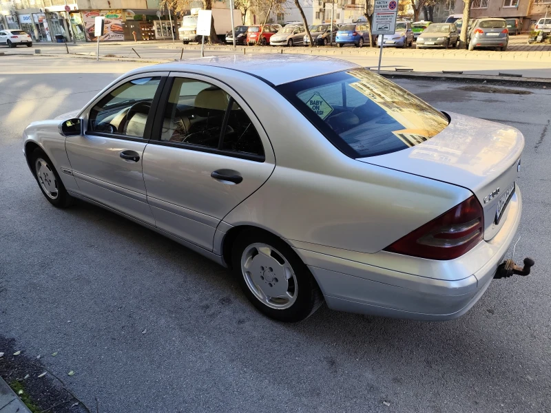 Mercedes-Benz C 200 2.2CDI, снимка 5 - Автомобили и джипове - 48741976