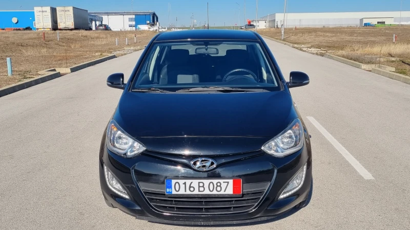 Hyundai I20 1.4 I Face  6с.к Swiss, снимка 2 - Автомобили и джипове - 48880228