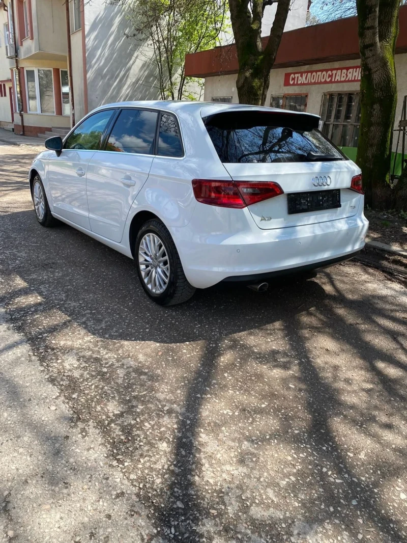 Audi A3 1.6 Tdi, снимка 10 - Автомобили и джипове - 52368790