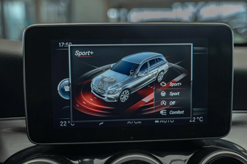 Mercedes-Benz C 250 CDI/BlueTEC/4MATIC/AMG/7G/Панорама, снимка 11 - Автомобили и джипове - 51279217