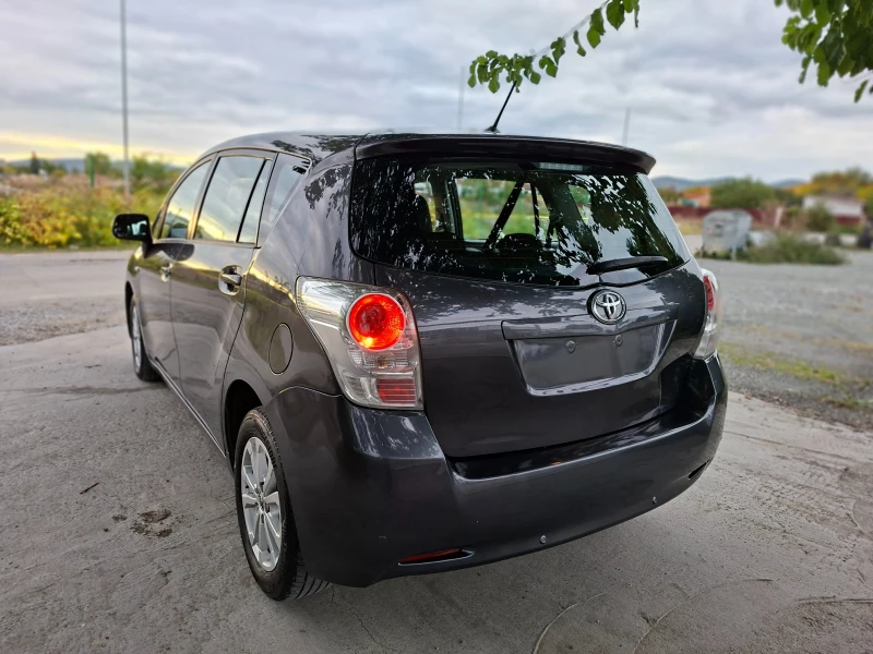 Toyota Verso 2.0D4d , снимка 6 - Автомобили и джипове - 52044058