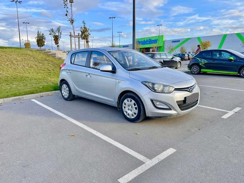 Hyundai I20, снимка 2 - Автомобили и джипове - 52431886