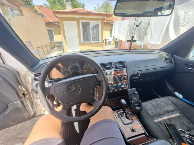Mercedes-Benz C 180 120 hp, снимка 7 - Автомобили и джипове - 53219513