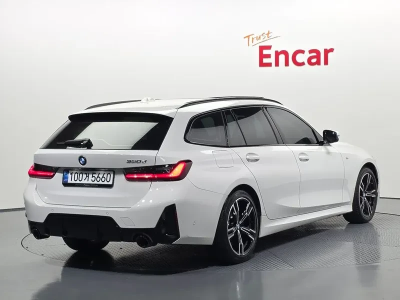 BMW 320 320D Touring M Sports, снимка 2 - Автомобили и джипове - 54954475