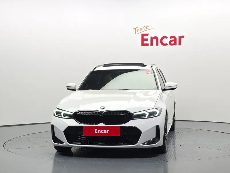 BMW 320 320D Touring M Sports, снимка 3 - Автомобили и джипове - 54954475